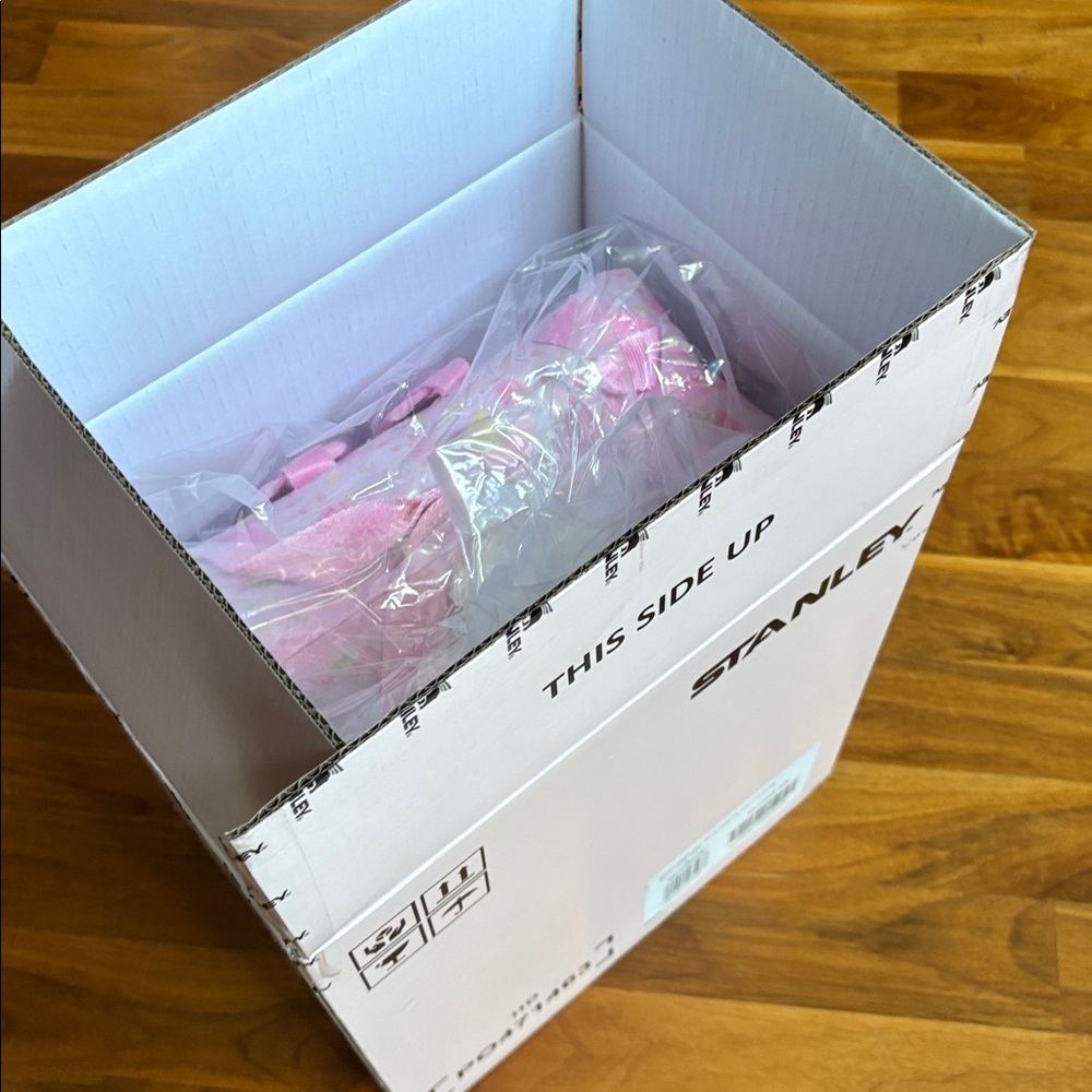 STANLEY X LOVESHACKFANCY ALL DAY MADELEINE COOLER BACKPACK | 20 CAN | 13.2 L,NEW - Picture 9 of 17